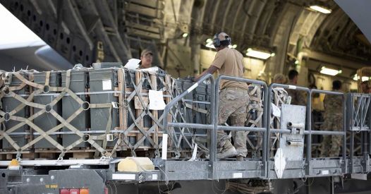 Lo shutdown ritarda l'invio di armi Usa al regime di Kiev