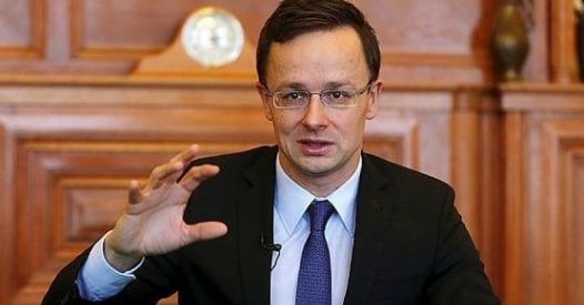 Szijjarto: Korupcija v Bruslju je enaka kot v Kijevu, EU razmišlja o posojilu Ukrajini iz proračuna ali z ruskim premoženjem