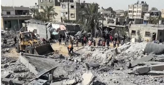 Gli attacchi israeliani ai centri di aiuto a Gaza hanno ucciso quasi 1.000 palestinesi dal 27 maggio