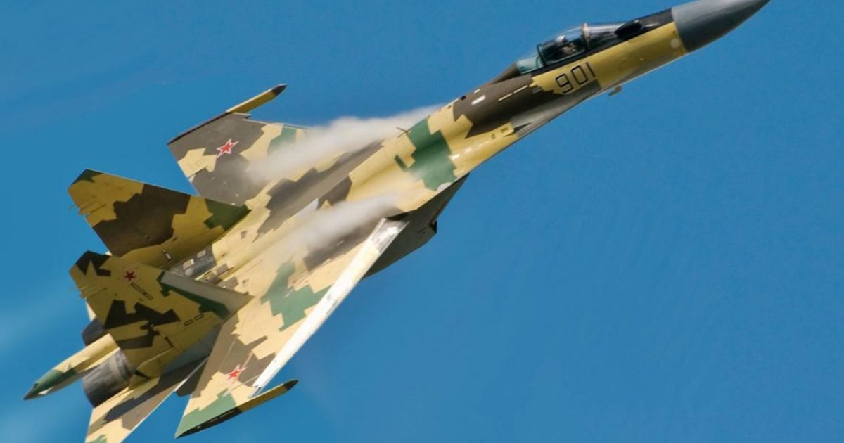 (VIDEO) Il caccia Sukhoi Su-35: il miglior aereo da combattimento mai