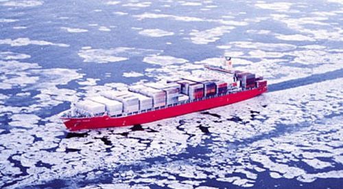 Nemški mediji pozivajo NATO k zadržanosti ob ruskih provokacijah, Rusija in Kitajska pa odpirata severno pomorsko pot