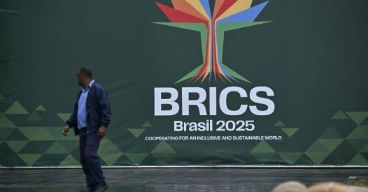 BRICS se je soočil z izzivi deglobalizacije, medtem ko se je Francija osredotočila na Indopacifik in Novo Kaledonijo