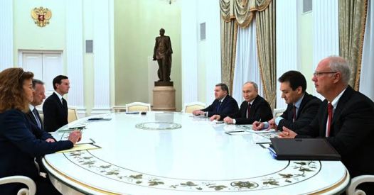 Trump negozia le condizioni di resa dell'Ucraina, UE fuori dalla realtà e dalle trattative